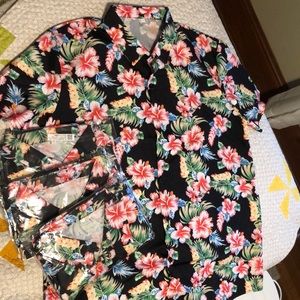 Hawaiian shirt set for the family! Set of 4: (2)XL and (2) XXL sold together